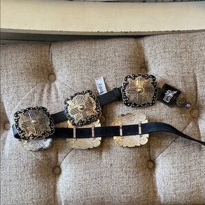 Western Concho Stretch Belt in Black and Gold